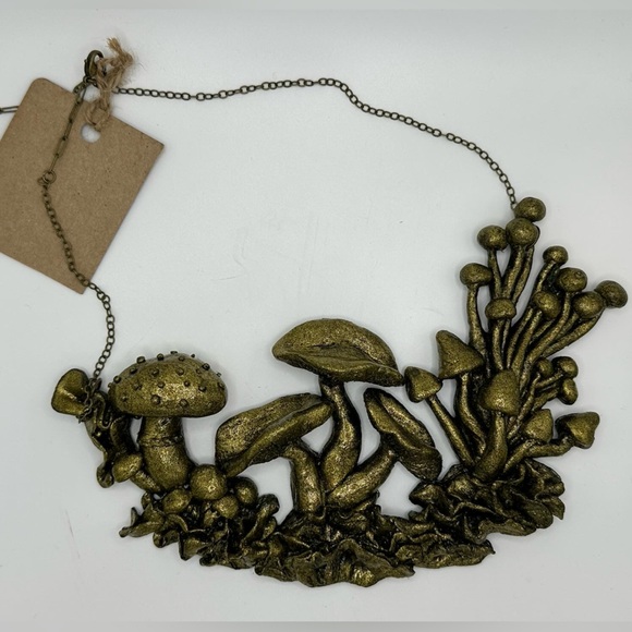 Handmade gold-bronze mushroom necklace - Picture 4 of 8